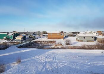 Behchokǫ̀ residents told to shelter in place as RCMP respond to report of shots fired