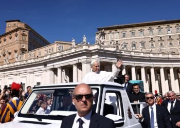 Cross Catholic Outreach supporting Popes’ charitable outreach