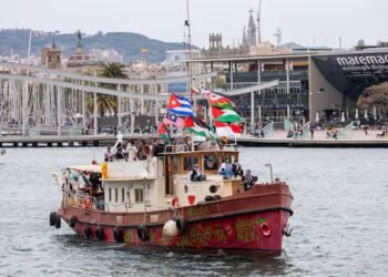 Two Canadians on aid boats intercepted by Israel have been released, organizers say