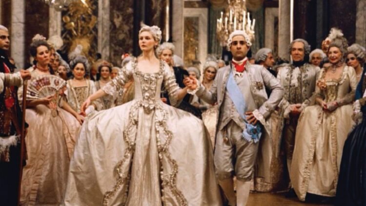 Marie Antoinette between Versalles and the end of a world
