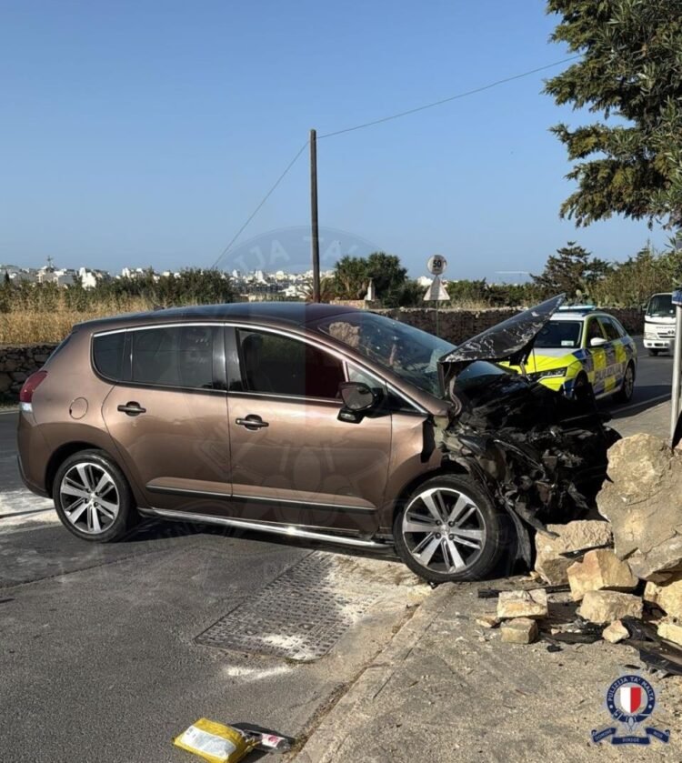Three injured in separate traffic accidents