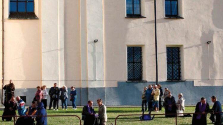 Belarus: Polish Carmelite friar Grzegorz Gawel freed