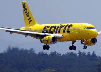 Spirit Airlines goes out of business after 34 years, ending operations immediately