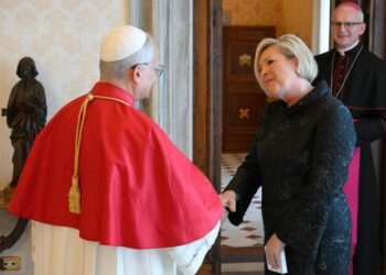 Pope Leo XIV meets President Tómasdóttir of Iceland