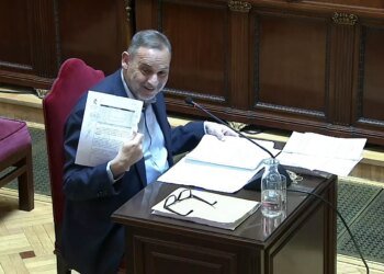 Ábalos has as much grace as Sánchez: none