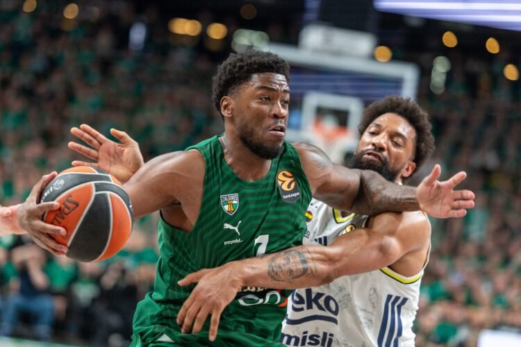 The Euroleague quarter-final series is not dead: Žalgiris, after 38 minutes behind, finally broke Fenerbahce