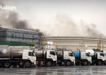 Lightning strike ignites crude oil tank at Chonburi refinery