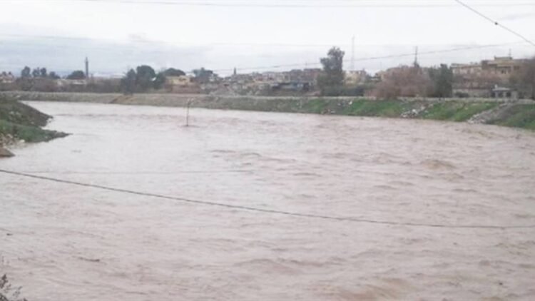 Citizens document a noticeable increase in the levels of the Tigris River