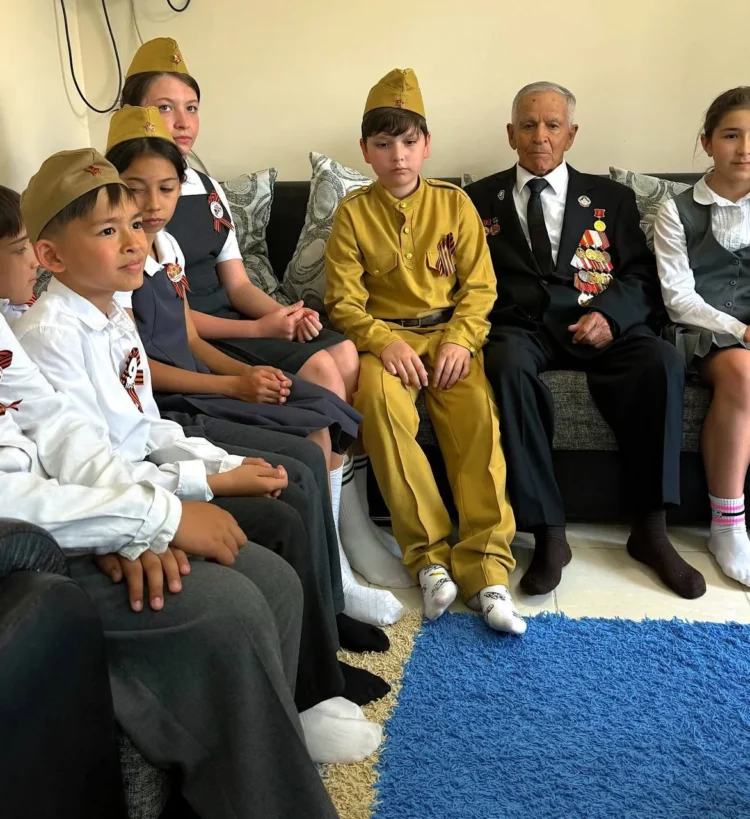 Students of the STRSOSH school held a series of commemorative events in the run-up to Victory Day
