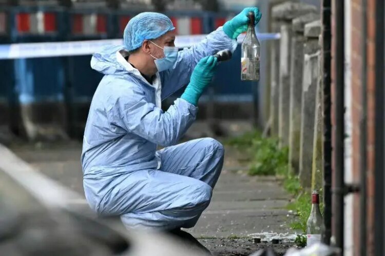 London Police form a special security unit to protect Jews