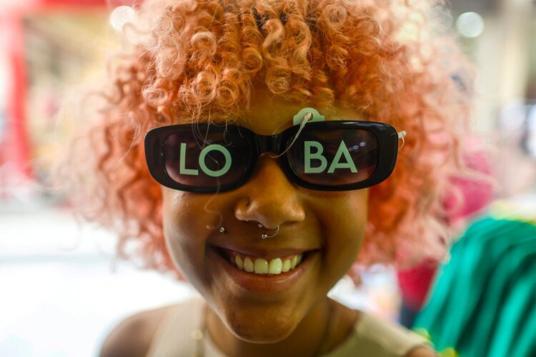 “Shakiromania” takes over Rio markets before Shakira’s show in Copacabana