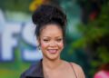 Rihanna took off her clothes: covered her private parts with cherries (PHOTO)