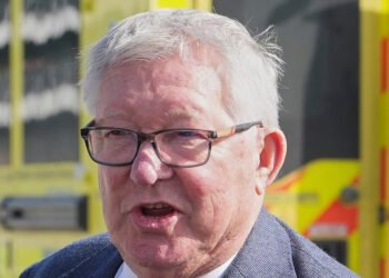 Alex Ferguson was rushed to the hospital: He got sick at the stadium