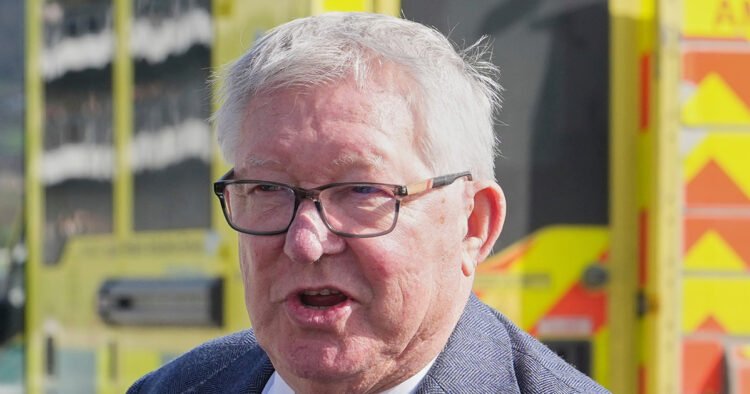 Alex Ferguson was rushed to the hospital: He got sick at the stadium