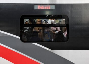 Between safety and fear: Women commuters navigate travel after deadly crash – Jakarta