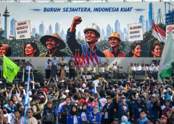 Prabowo orders ride-hailing companies’ maximum commission set at 8 percent – Regulations