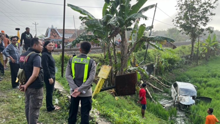 Central Java train crash kills four: Police – Archipelago