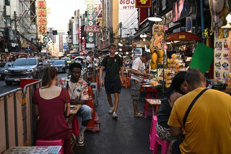 Bangkok food vendor curbs push city staple from the streets – Asia & Pacific