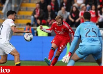 Benfica went to Famalicão to give Sporting hope in the fight for runners-up | National football