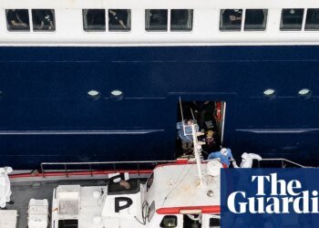 Three evacuated from hantavirus-hit ship as Spain says vessel can dock | Hantavirus