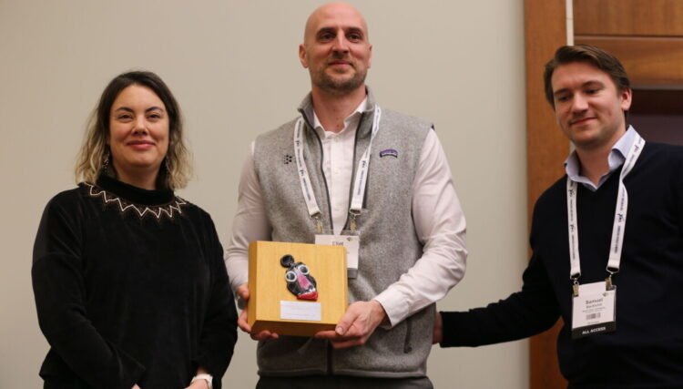 Company behind glacier flour project wins this year’s raw materials award