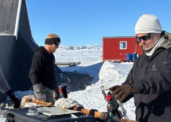 King Frederik has been on a sleigh ride with the Sirius Patrol