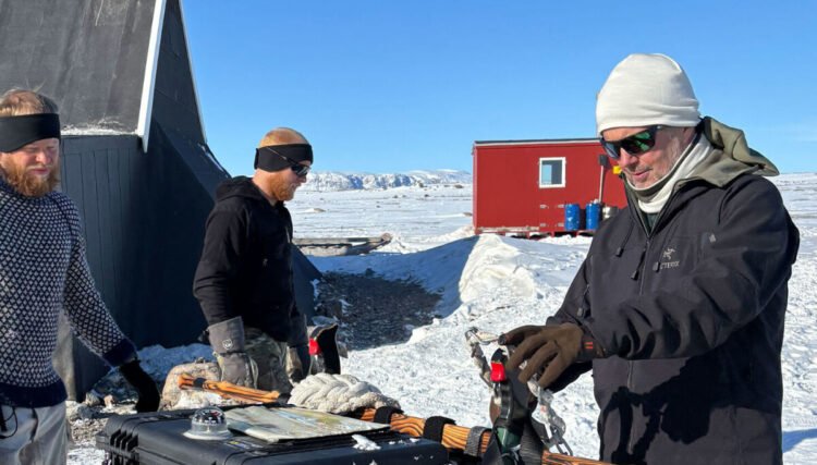King Frederik has been on a sleigh ride with the Sirius Patrol