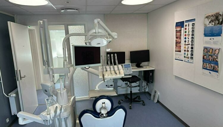Dental clinic reopens in new premises after water damage