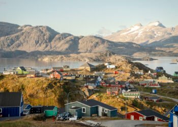Canceled flight halts naalakkersuisut visit to Tasiilaq