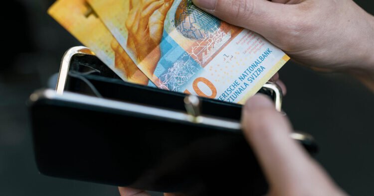 How do young politicians want to invest money?