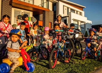 Sydney housing: The suburb with 15,841 residents where children play on the roads