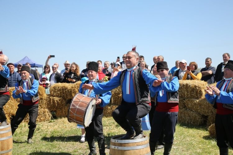 Sandu congratulated the Gagauz people on the Hederlez holiday: This day reminds us of the importance of roots