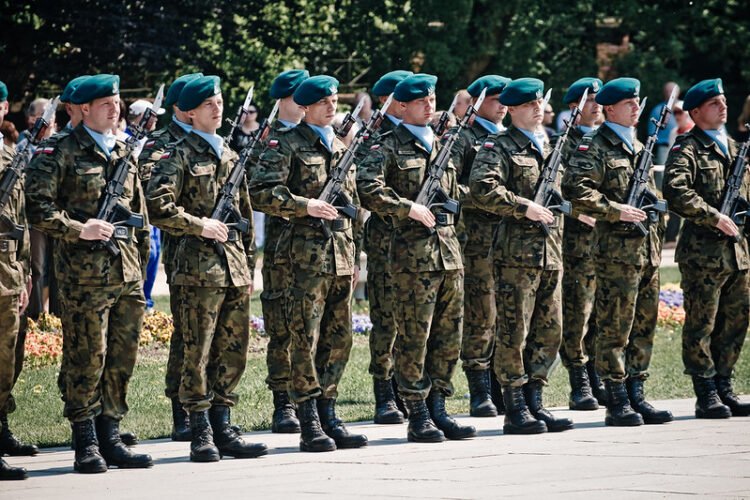 Tusk Sparks Outrage in the Military: “Everyone Will Think It’s Absurd”