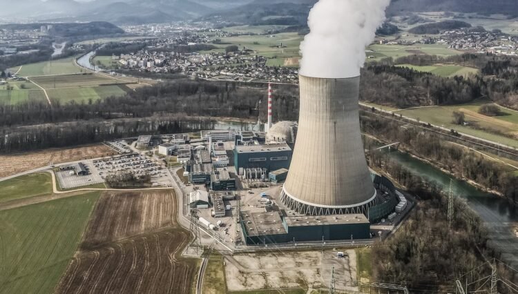 Massive Czech investment set to hit the Polish market. Nuclear reactors to be built right on the border