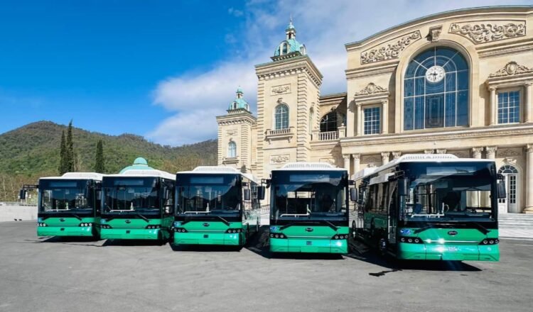 Azerbaijan presented Ukraine with 5 passenger buses