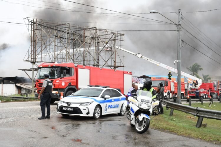 Works Ministry closes road near Chase Village fire scene