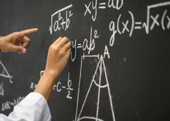 Mathematics: girls are dropping out again, the gap with boys is widening
