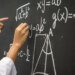 Mathematics: girls are dropping out again, the gap with boys is widening