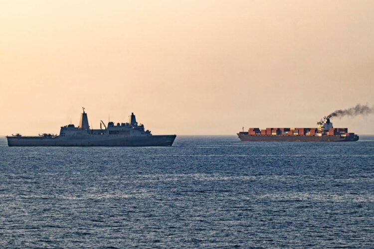 Trump tells aides to prep for lengthy Hormuz blockade, WSJ says