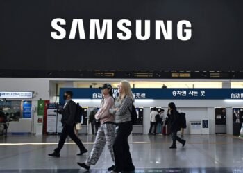 Samsung hits $1 trillion valuation, joining TSMC in elite club