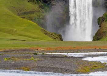 Thought the passport had been stolen at Skógafoss