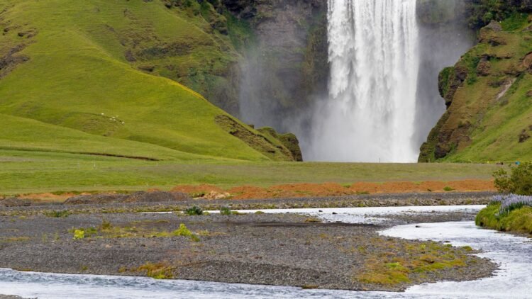 Thought the passport had been stolen at Skógafoss