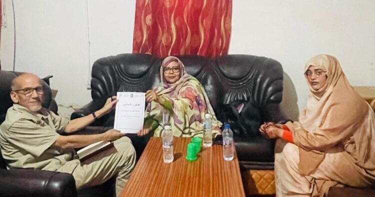 The Secretary General of the National Union of Sahrawi Women holds a meeting with the Minister of the Occupied Territories and Communities