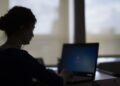 ‘The server broke the wrist of the female employee’ claim