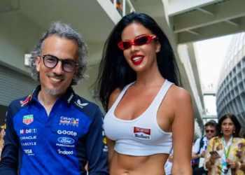 Ivana Knoll at Formula 1 in Miami: Cameraman leaves experts standing
