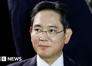 Samsung family pays off record $8bn inheritance tax billThe bill is tied to the estate left by the firm's late chairman Lee Kun-hee, who died in  October 2020.9 hrs agoBusiness