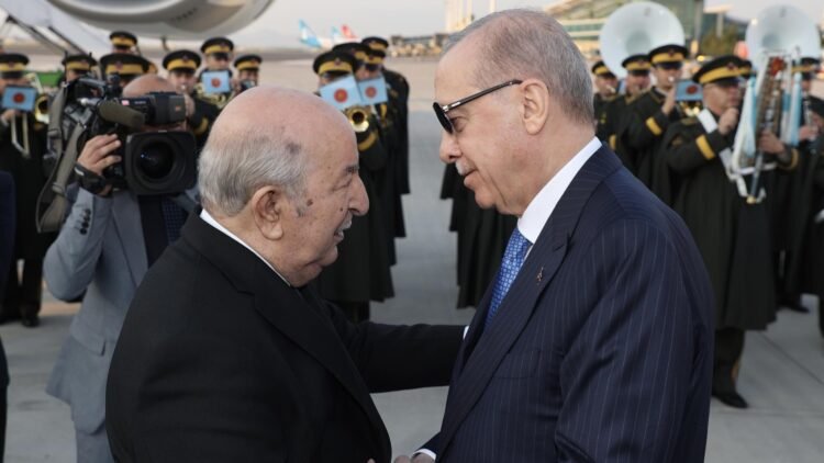 Video: The President of the Republic receives an official reception from his Turkish counterpart – Al-Shorouk Online