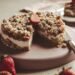 Sbrisolona ricotta and strawberries: the light version for breakfast, snack or dessert