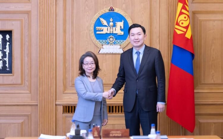 PM Uchral Meets Chinese Ambassador to Discuss Trade Growth, Rail Links