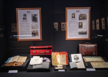 Exhibition Showcases Over 300 Items from Mongolian Students Who Studied in Europe 100 Years Ago